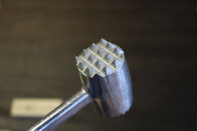 画像をギャラリービューアに読み込む, 肉タタキ(ミートハンマー)