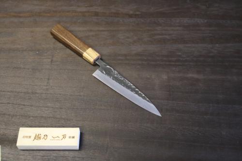 越乃一刀  ペティ 135mm (SLD割込 鎚目 黒染) 樫桂ウォールナット八角柄