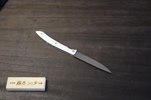 佐治武士 作 R2(SG-2) 積層鋼 マイカルタ柄 白 フォールディング